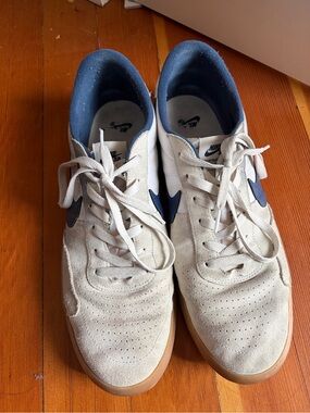 Nike Men’s Suede Sneakers - White with Navy Swoosh